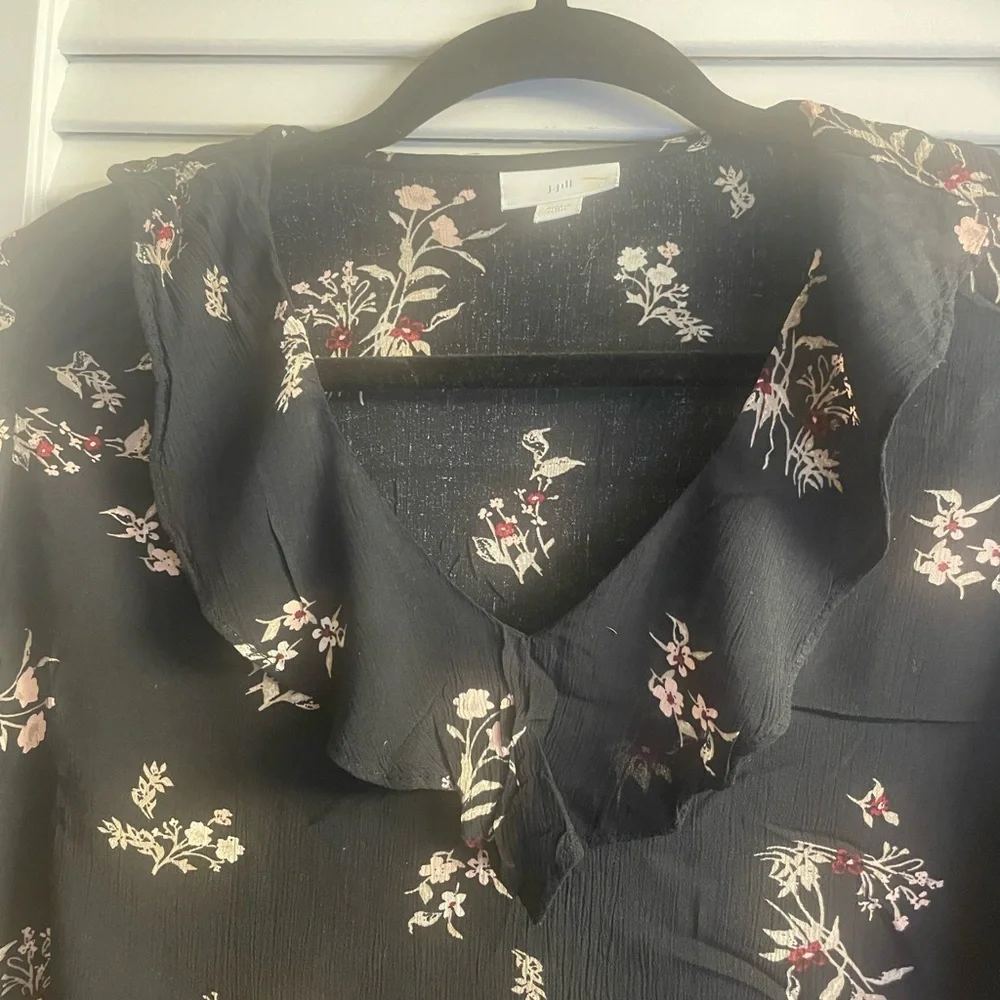 J.Jill Size PM Black and White Boxy Blouse with Cuffed Sleeves and Sailor Collar - Picture 7 of 7